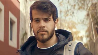 بعد هجوم مايا دياب.. أدهم النابلسي إمامًا في مسجد| فيديو