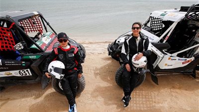 «دانيا ومشاعل».. أول امرأتين من السعودية في رالي داكار 2022