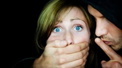 حكم رادع من القضاء.. تفاصيل مرعبة لخطف فتاة على يد حبيبها عبر فيسبوك