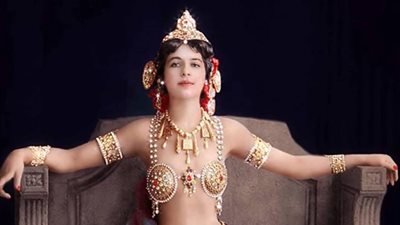 ماتا هاري أشهر جاسوسة.. نهاية مأساوية لعاهرة الطبقات العليا