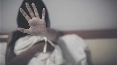 تفاصيل ضبط سائق بسبب عملته المخجلة مع فتاة في رأس البر