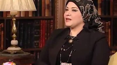 المؤتمر الدولي لدعم الوطن يُكرم المستشارة القانونية حنان كساب