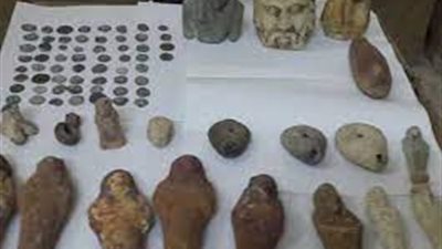 سيدة تتزعم عصابة للتنقيب عن الآثار في بني سويف