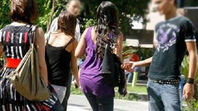 الطالب صاحب فيديو التحرش بالفتيات أمام مدرسة بمدينة نصر في قبضة الأمن