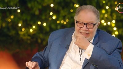 سر ظهور يحيى الفخراني بالسبحة وعلاقتها بالراحلة دلال عبد العزيز