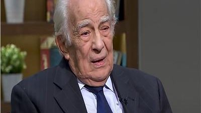 تحديد موعد الحكم في دعوى ابنة الفنان رشوان توفيق ضده