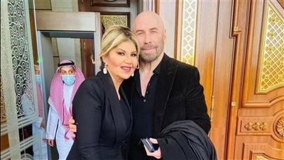 بعد ظهورها في «Joy Awards» بوسي شلبي تتصدر تويتر بعد تغزلها بجون ترافولتا