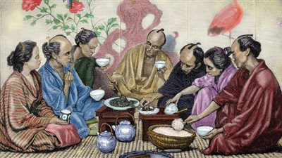 5 أسباب صحية تدفع اليابانيين للجلوس على الأرض أثناء تناول الطعام