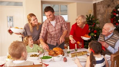 متخصصة تضع روشتة بسيطة للفوز بقلوب أهل جوزك