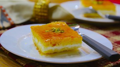 طريقة عمل البسبوسة بالقشطة.. سهلة وحلوة