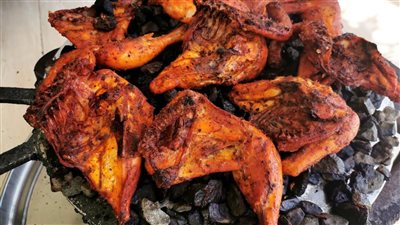 المطبخ اليمني.. طريقة عمل الفراخ المندية ومظبي الدجاج في الفرن