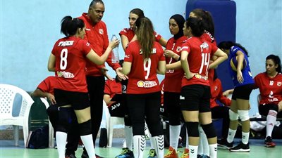 «سيدات طائرة الأهلي» يفزن على الزهور في الدوري