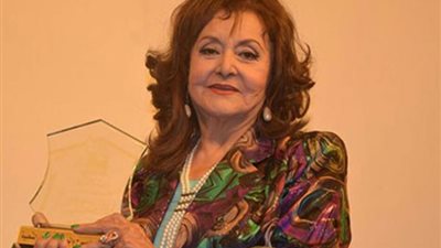 تطورات الحالة الصحية للفنانة ليلى طاهر بعد سقوطها في منزلها