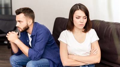 11 طريقة تساعدك على التخلص من عناد الزوج 