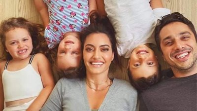 في عيد الحب.. قصص أشهر «الكابلز» على السوشيال ميديا| صور