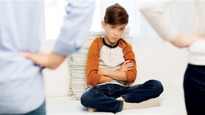 «إدراك المسؤولية».. كيف تعلمين طفلك ثقافة الاعتذار؟