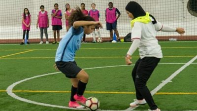 من الإمارات.. مبادرة من مانشستر سيتي لتشجيع الفتيات على ممارسة كرة القدم