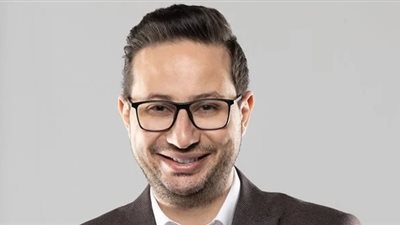 سقوط طبيب الكركمين.. القبض على الصيدلي أحمد أبو النصر بعد بلاغات المواطنين