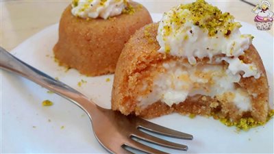 على الطريقة اللبنانية.. طريقة عمل حلوى السميد بالكريمة