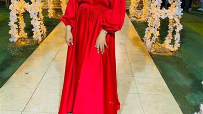 إسراء علي.. مصممة أزياء صنعتها الهواية (صور)