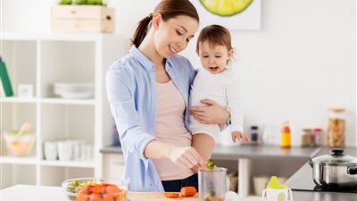 تغذية ما بعد الولادة.. ركزي على الحبوب الكاملة والبروتين في فترة النفاس