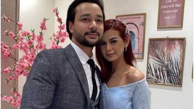 كلاكيت تاني مرة.. طلاق الفنانة منة عرفة من محمود المهدي  