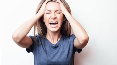 إزاي تكتشفي إنك بتعاني من ضغط نفسي شديد؟.. طبيبة نفسية تُحدد أهم الأعراض