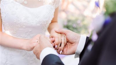 البنات على «فيسبوك» تكشف تأثير الزواج عن حب.. «هتعملوا إيه لو إتجوزتوا إللي بتحبوهم؟»