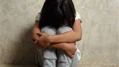 تاهت من أسرتها.. حكاية مثيرة لطفلة أعادها الأمن لأحضان جدتها 