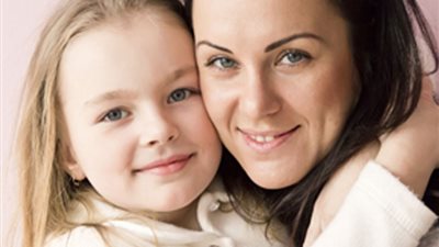 «لا تلوميه عندما يخطئ».. 8 مبادئ بسيطة تصنع شخصية عظيمة لطفلك