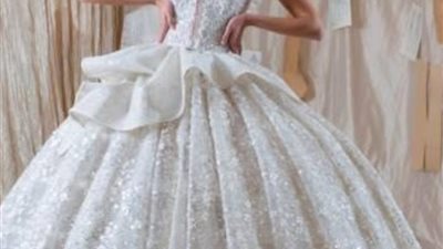 «فرحك قرب».. إليكِ أحدث صيحات فساتين الزفاف لعام 2022 