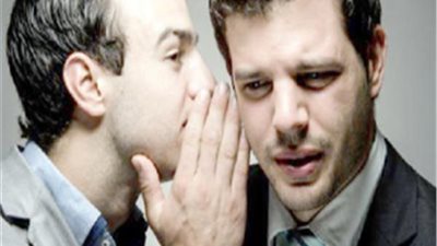 ملك تطلب الخلع: «جوزي بيحكي لأصحابه تفاصيل علاقتنا في أوضة النوم»