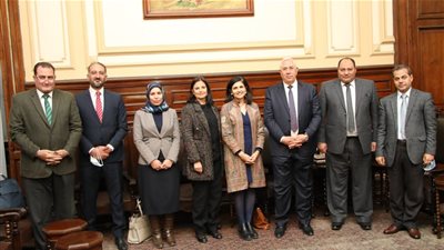 وزير الزراعة يبحث مع وفد الإيفاد استعدادات مصر لاستضافة مؤتمر قمة المناخ 