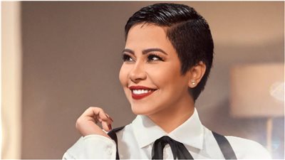 «شيرين عبد الوهاب» ترد على شائعات حملها برسالة لابنتيها