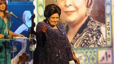 مشهد أبكى الملايين.. «ماما نونا» أيقونة الأمومة في البيت المصري