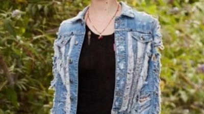 لإطلالة شبابية.. 3 طرق مختلفة لتنسيق الجاكيت «الجينز» مع ملابسك