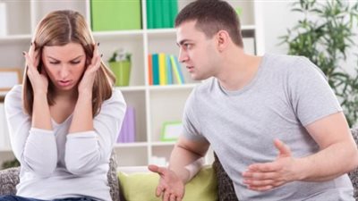 الزوج «المفتري».. خدعها للسفر معه وهناك فاجئها بما لا يخطر على بال بشر