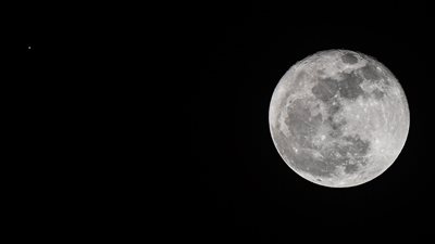 للبنات.. احذري من تفسير رؤيا القمر يحترق في المنام