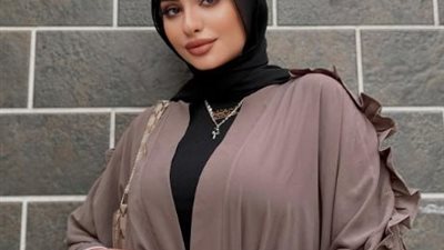 «إطلالة ست البيت».. تألقي مع العبايات الراقية وكارديجان عصري في العزومات| صور