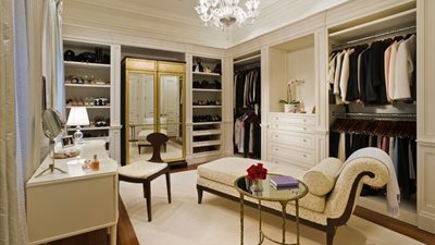  «الدريسنج روم».. كيف يمكنك تصميم غرفة ملابس أنيقة في منزلك؟ 