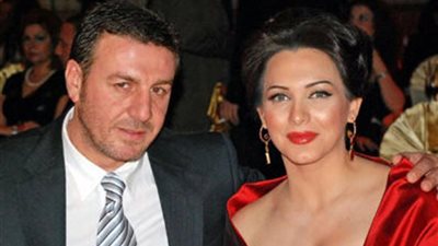 «أحبك إلى أبد الآبدين».. سلاف فواخرجي تُعلن طلاقها بعد زواج دام 23 عامًا  