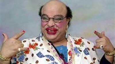 «يا نجاتي انفخ البلالين».. إبراهيم نصرالمكلبظ الذي أسعد المصريين