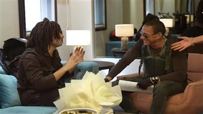 الجمهور لـ محمد أنور بعد جملة عاوز أبوس رجل فاندام: «رخصت نفسك»