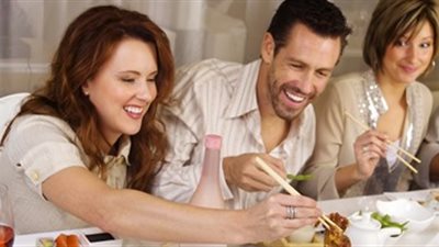 «أهل خطيبي عازمني لوحدي أول يوم رمضان».. سؤال يُثير الجدل على فيسبوك