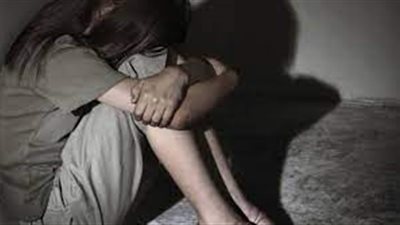 مأساة طفلة عذبها ذئبان بوحشية حتى فقدت الوعي ثم اغتصباها والمحكمة تعاقبهما بالمؤبد 