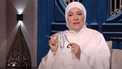 «هناك نساء لهن قوامة».. تفسير الرجال قوامون على النساء في «اسأل مع دعاء»| فيديو