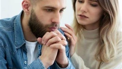 «فتور العلاقة الحميمية» 6 علامات تدل على أن زوجك أصابه الملل منكِ