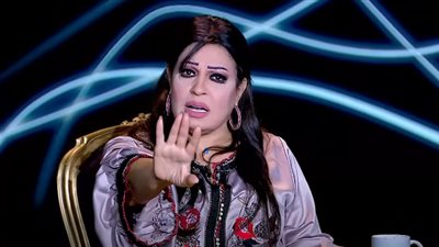 «بصحى من النوم أحمد ربنا إني عايشة».. فيفي عبده تتحدث عن رعبها من الموت في «العرافة»| فيديو