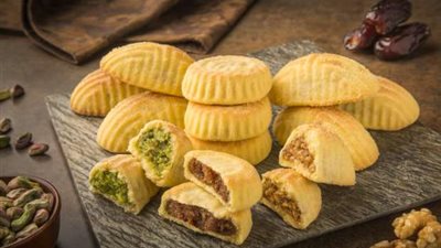 عيدك عندنا.. اعرفي طريقة عمل «الكحك الناعم» زي المحلات| فيديو جراف