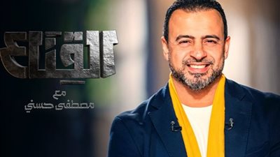 «مصطفى حسني» اللي لابس قناع المستغني بيشوف اللي بيطلب المساعدة مصلحجي| فيديو